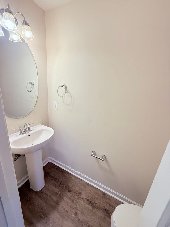 2318 Drake Ln - Photo 4 of 20