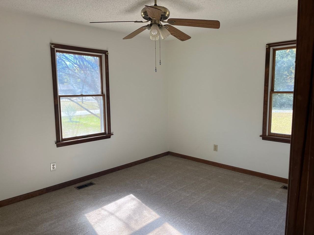 5741 Stevens Mill Rd - Photo 6 of 9