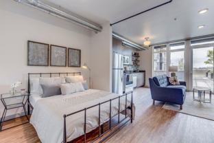 975 Se 11th Ave - Photo 1 of 1