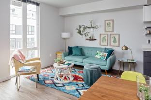 975 Se 11th Ave - Photo 1 of 1