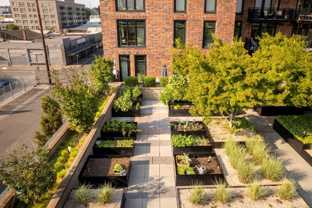 975 Se 11th Ave - Photo 1 of 1