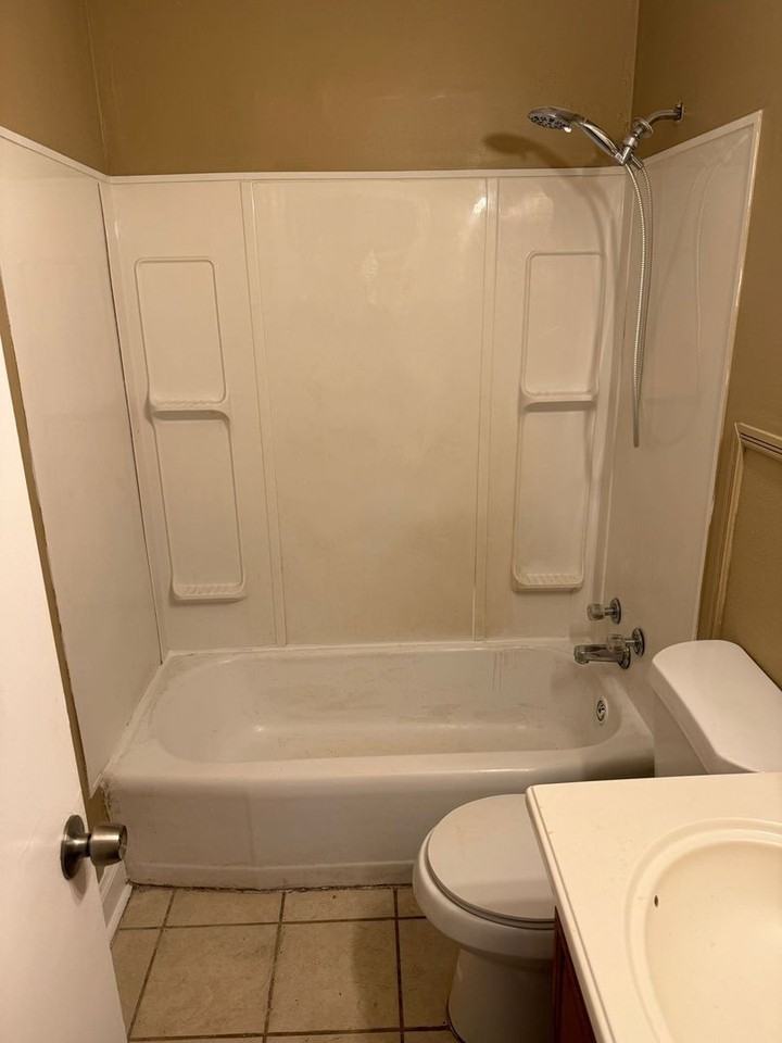 6559 Athey Ct - Photo 4 of 11