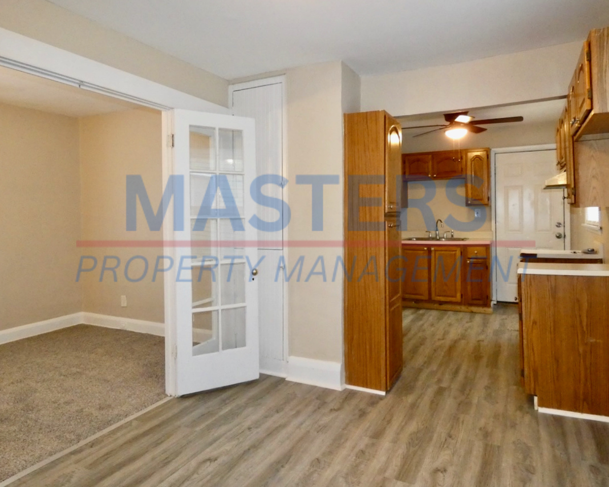 515 Plymouth St - Photo 7 of 17