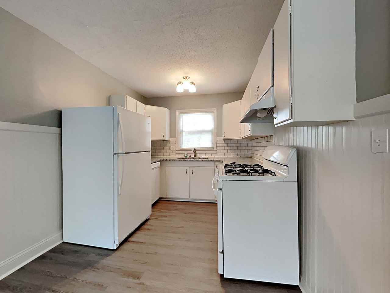 5616 E 102nd St - Photo 3 of 16