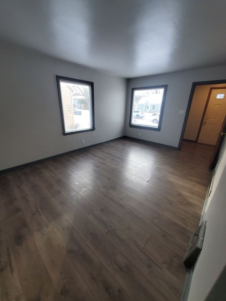 3602 N 36th St - Photo 2 of 9