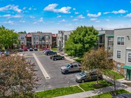 featured image of 211 N Gateway St