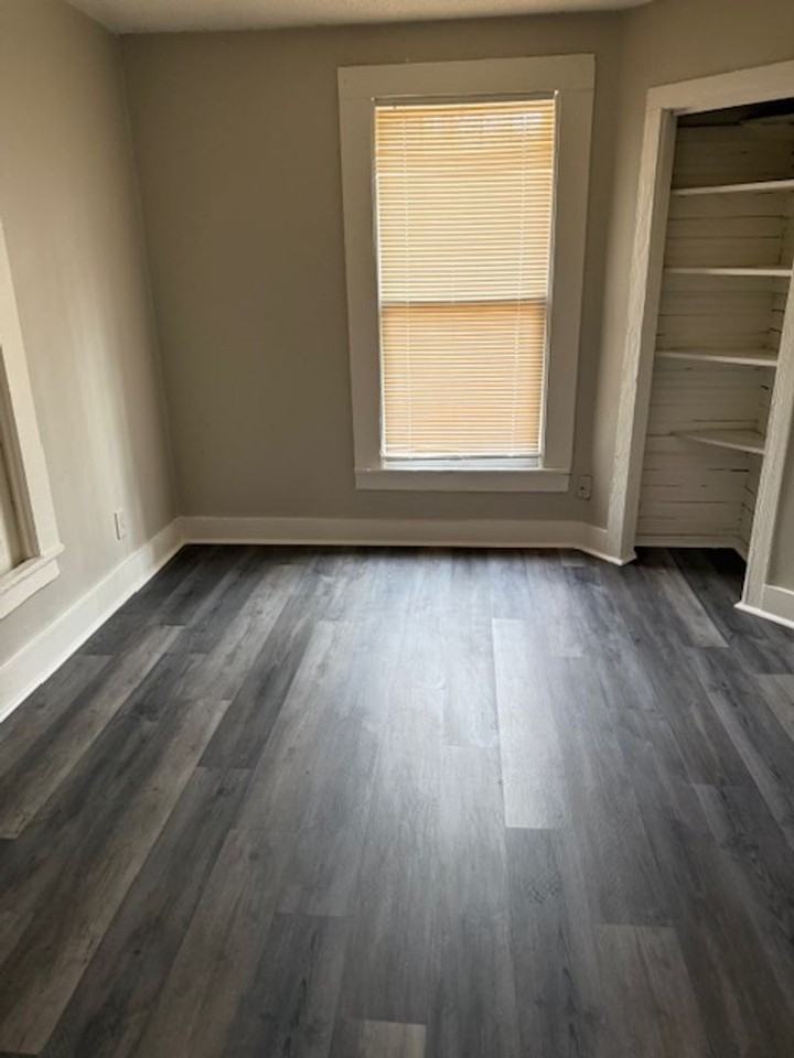 632 Harahan Rd - Photo 5 of 11