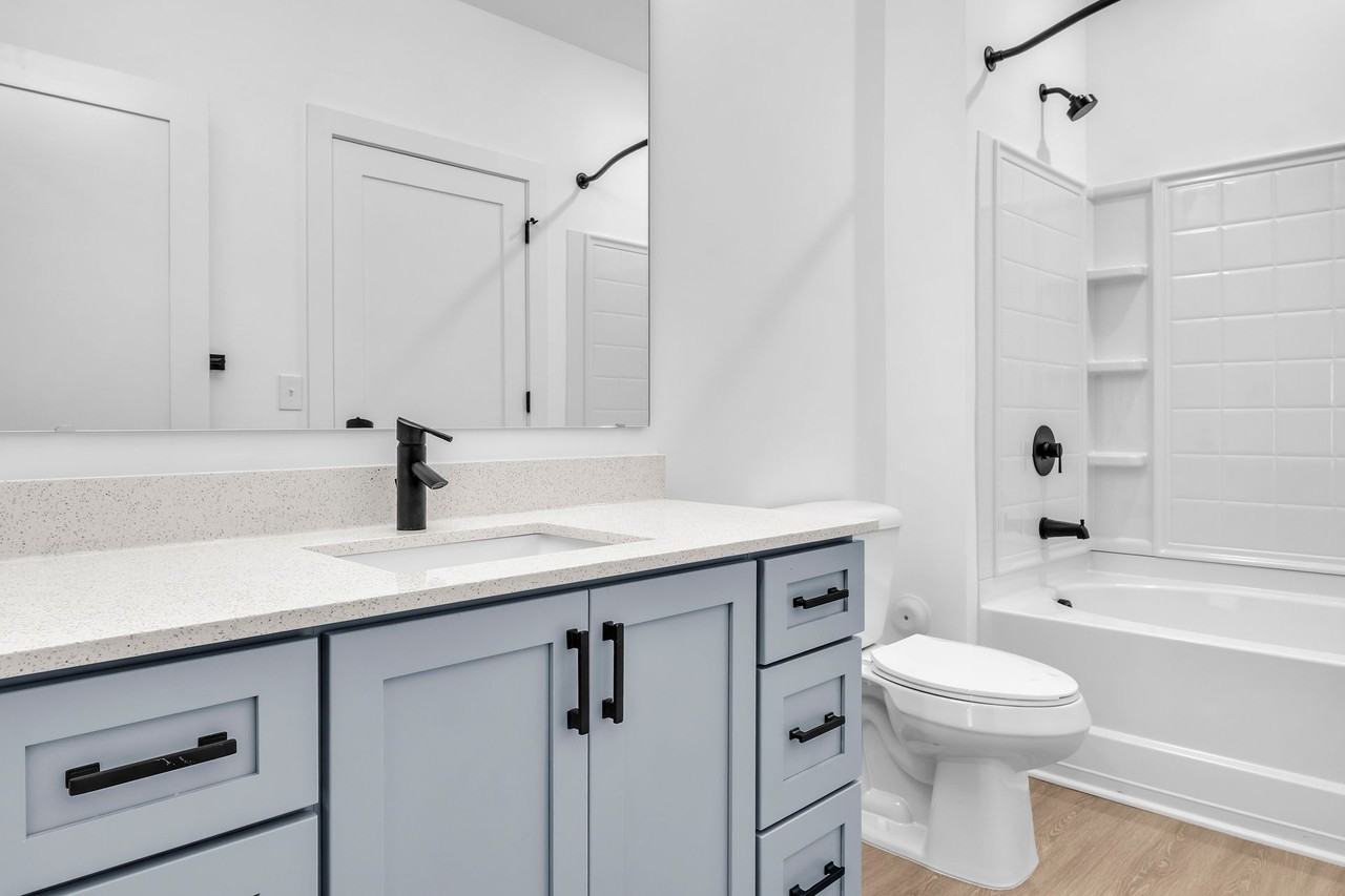 LEASING SPECIAL: three months free!  Ethos 622 Apartment Complex - Photo 3 of 35