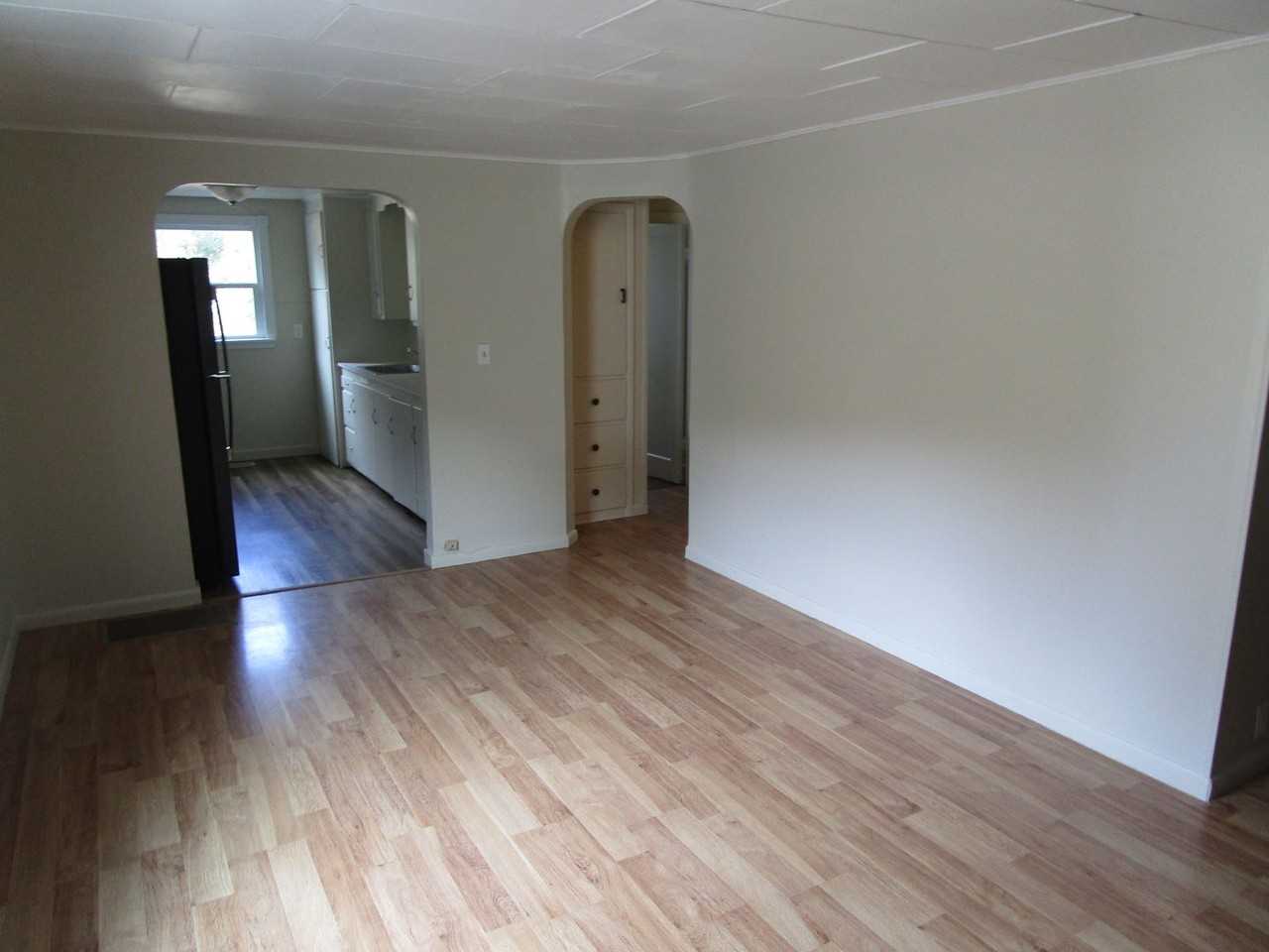 1297 Sw Crestview Rd - Photo 2 of 15