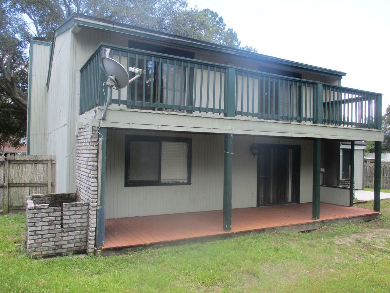 8176 Kilwinning Ln - Photo 2 of 14