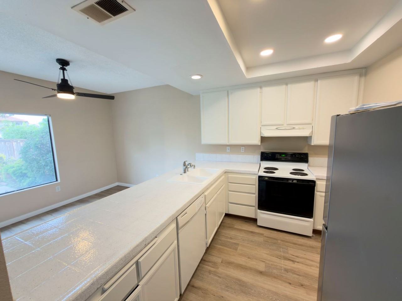 3516 Landsford Way - Photo 7 of 25