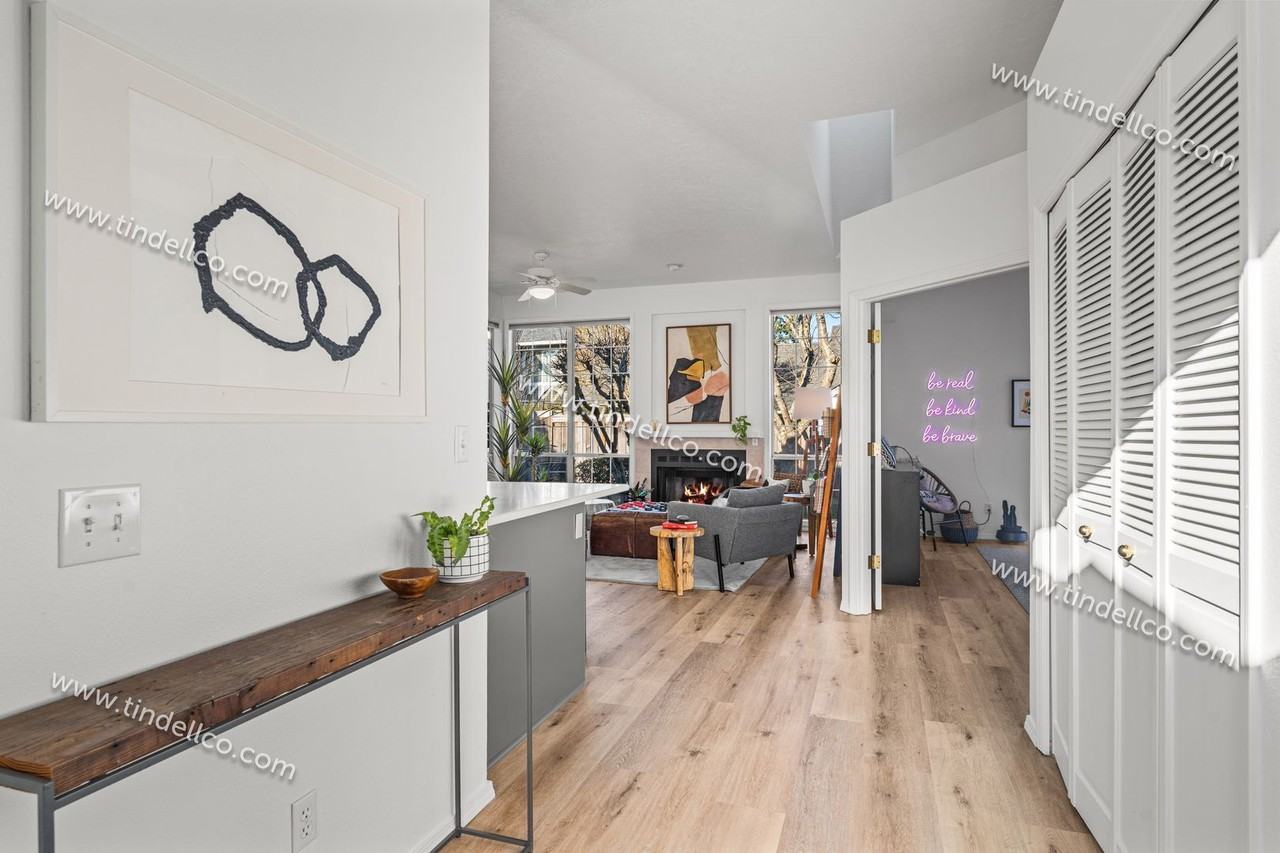 5959 Dove Ct - Photo 3 of 24