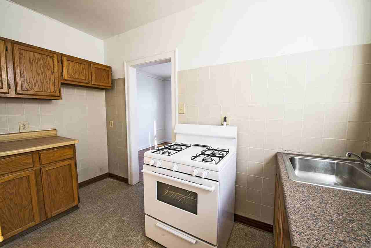 1815 W 77th St 7732 S Honore Street Chicago, IL 60620 - Photo 2 of 5