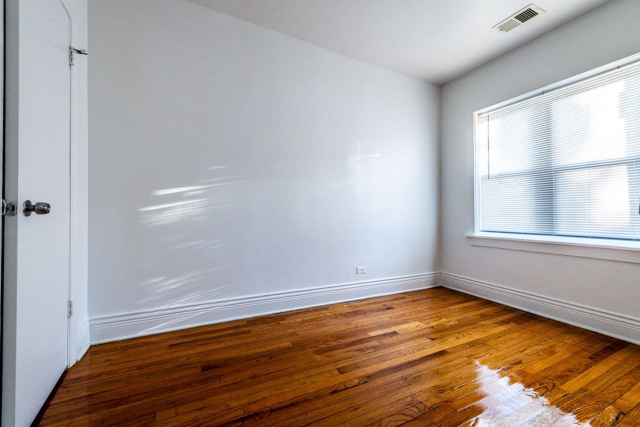 6200 S Rockwell St Chicago, IL 60629 - Photo 2 of 2