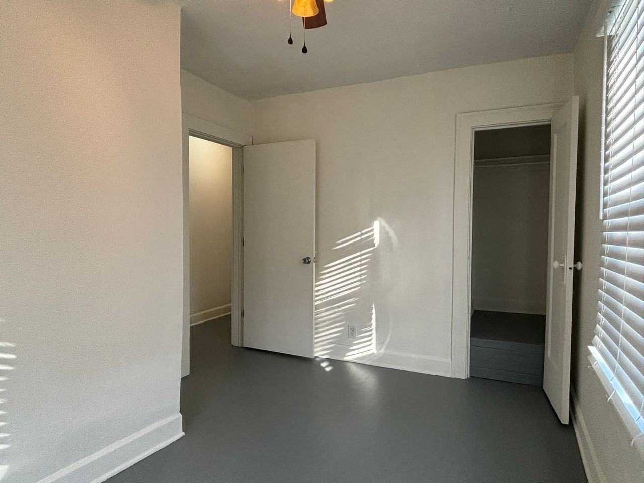 4244 Graceland Ave - Photo 5 of 19