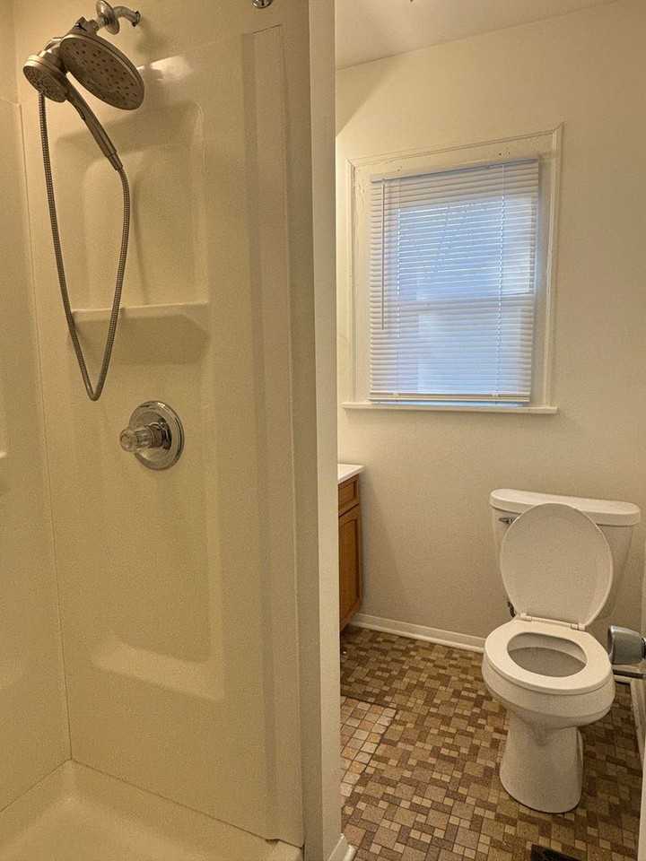 4244 Graceland Ave - Photo 7 of 19