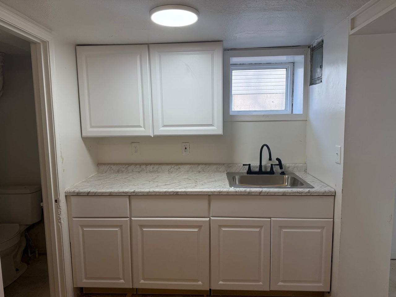 1335 S Osage St #A - Photo 5 of 16