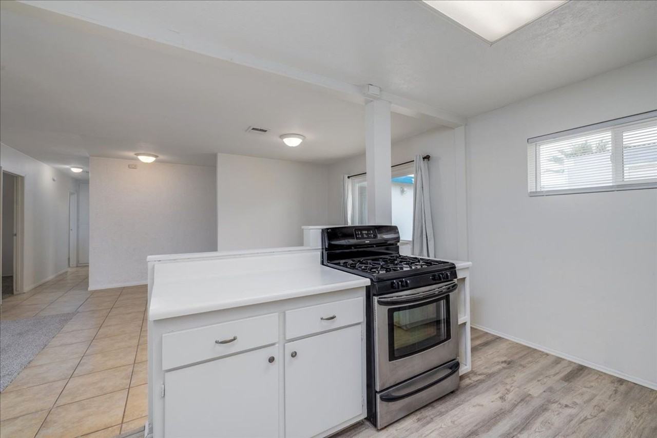 74774 Leslie Ave - Photo 3 of 33