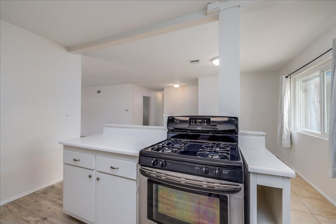 74774 Leslie Ave - Photo 5 of 33