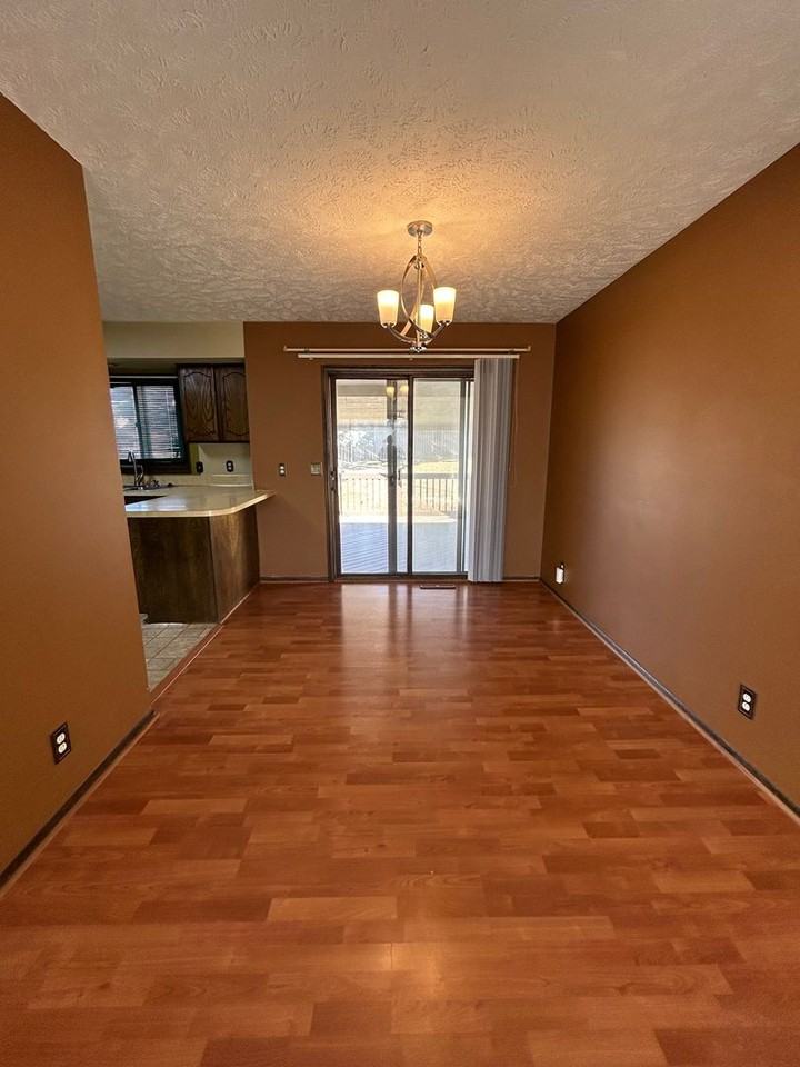 7516 Josephine St - Photo 4 of 28