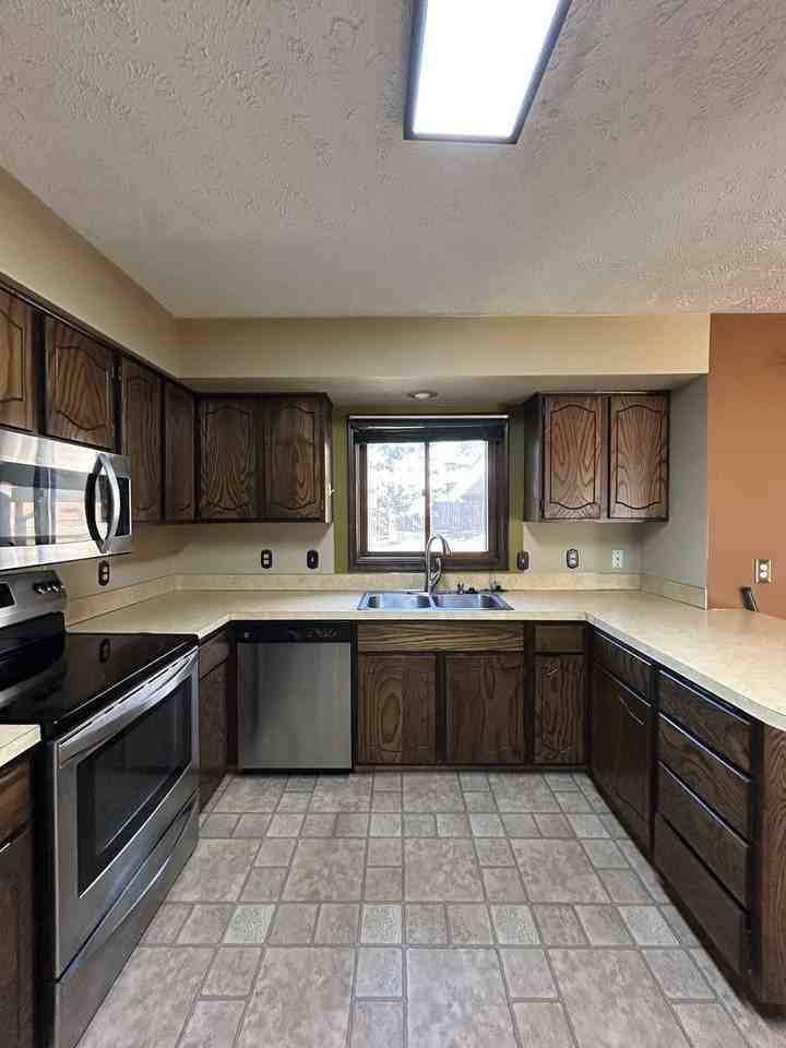 7516 Josephine St - Photo 6 of 28