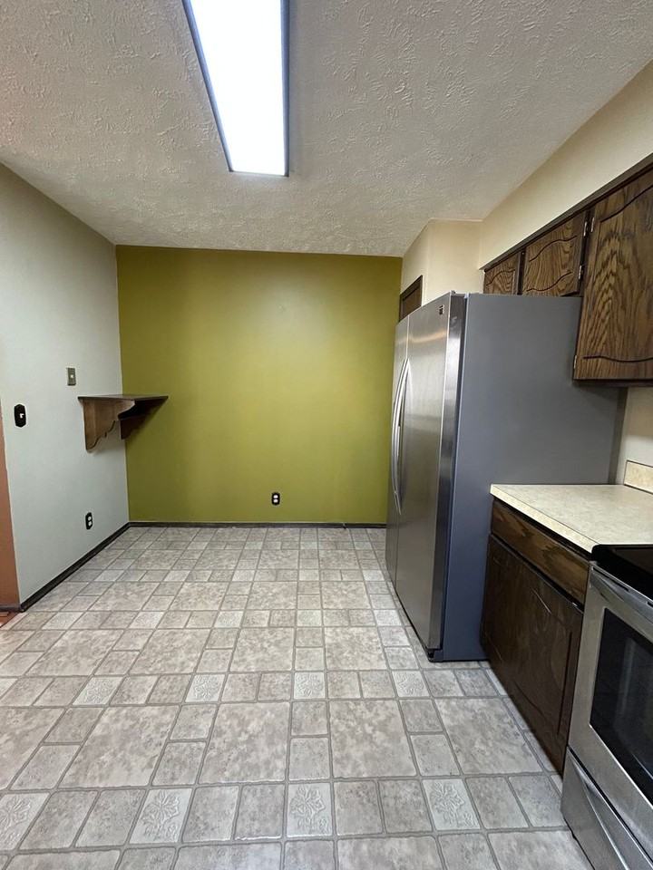 7516 Josephine St - Photo 7 of 28