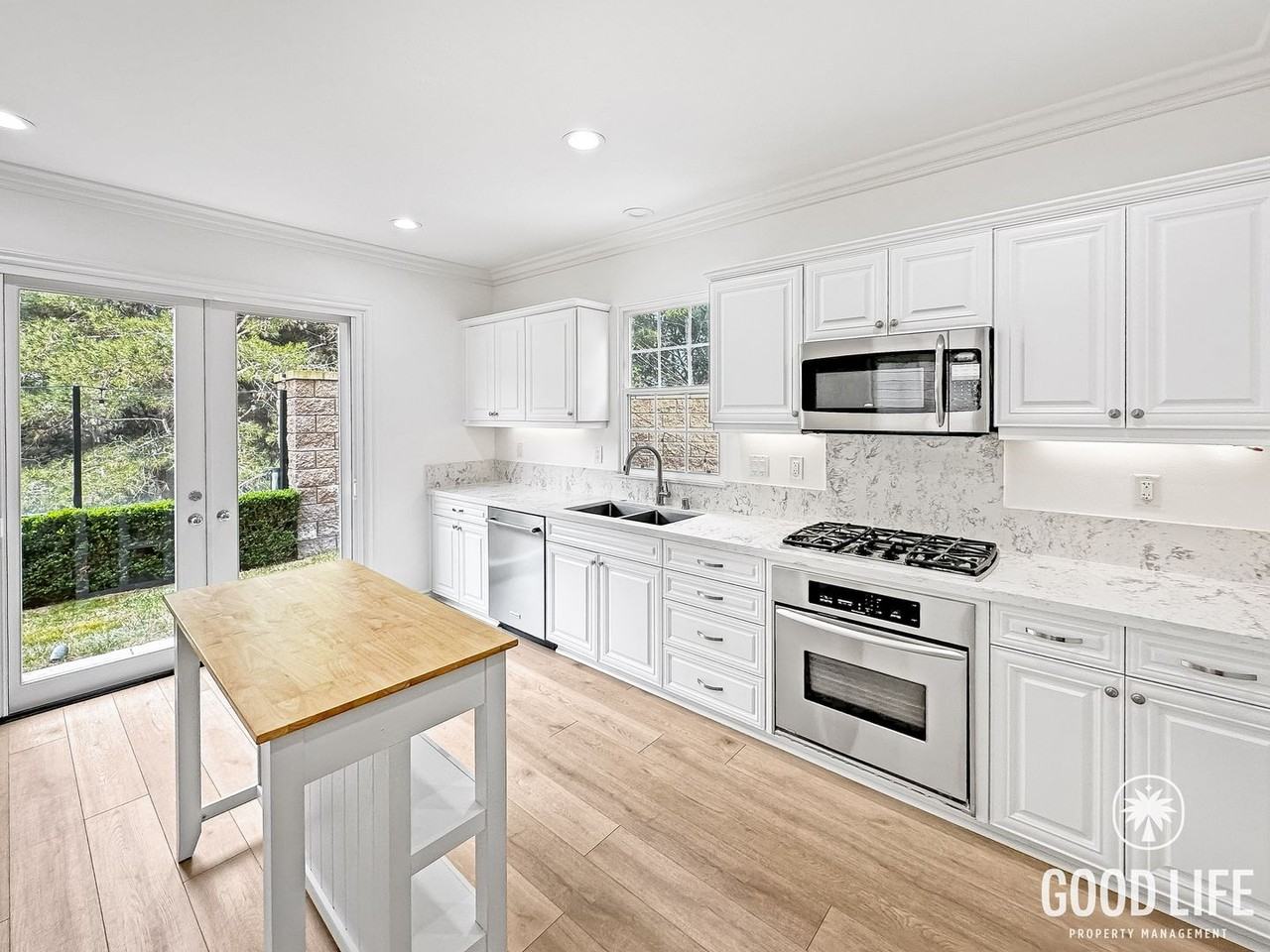 23 Gardenpath - Photo 2 of 50