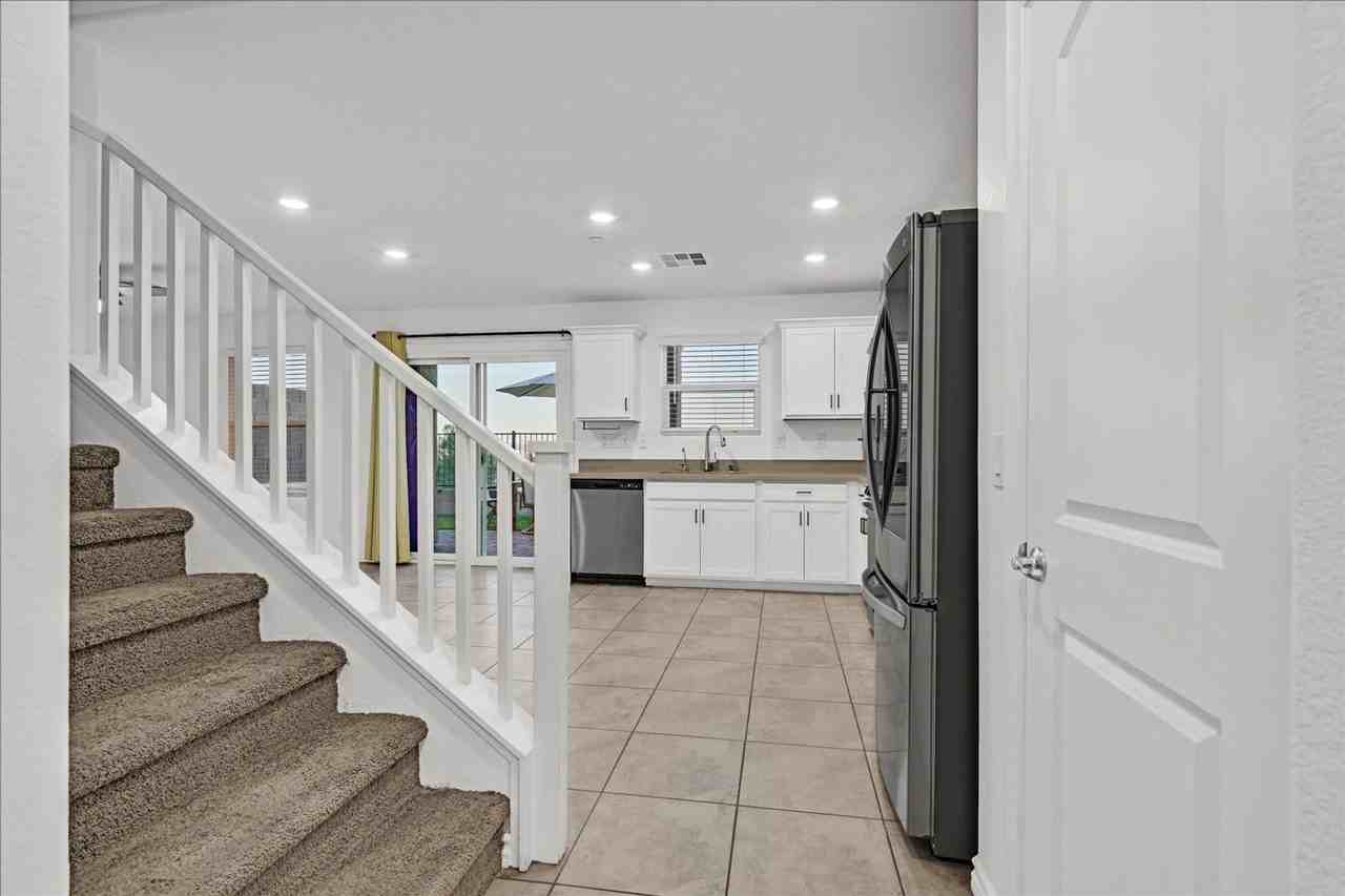 326 Quail Dove Ave - Photo 3 of 31