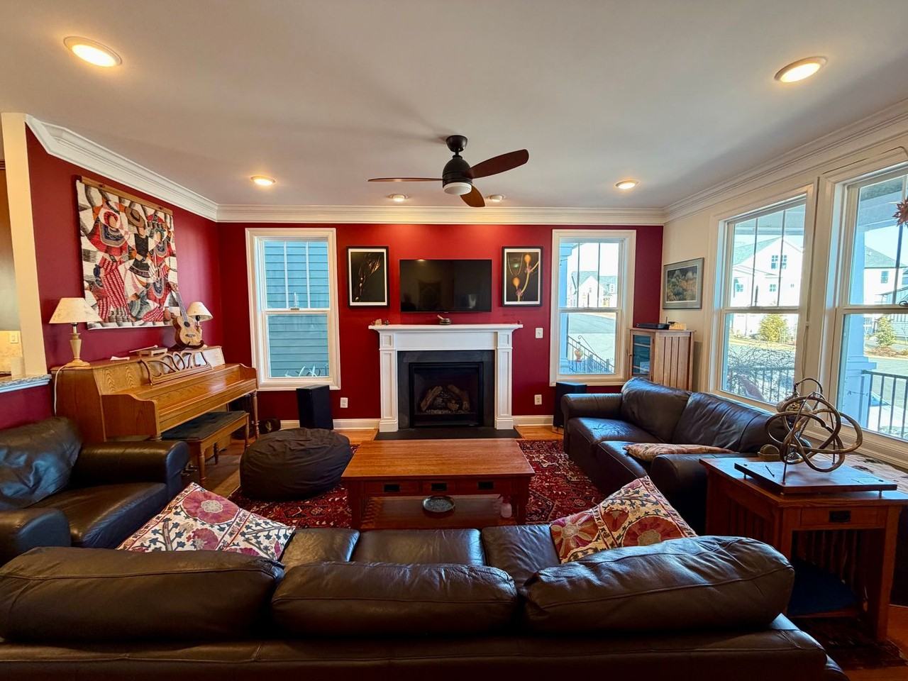 1539 Barnett St - Photo 7 of 45