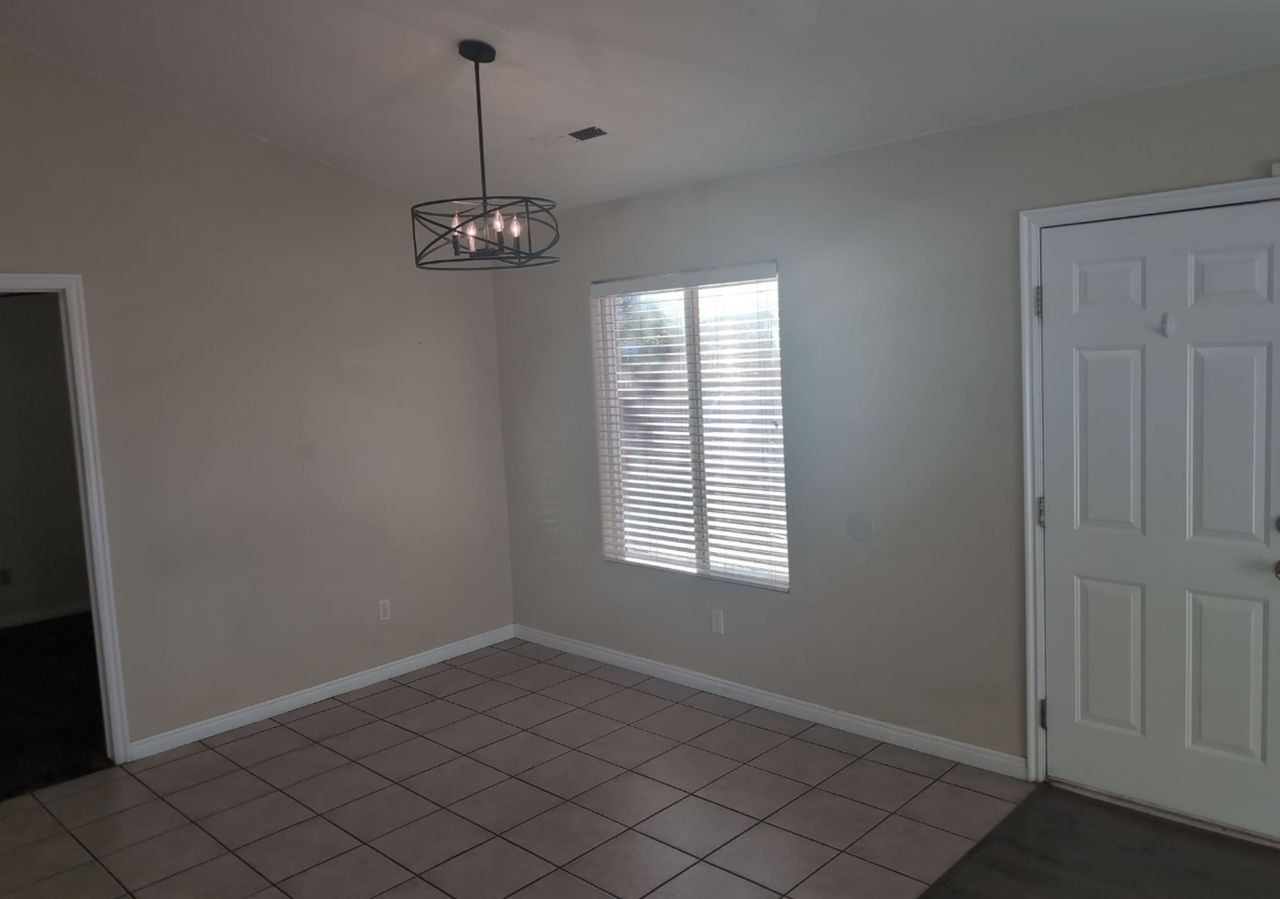 102 S 430 East Cir - Photo 5 of 11