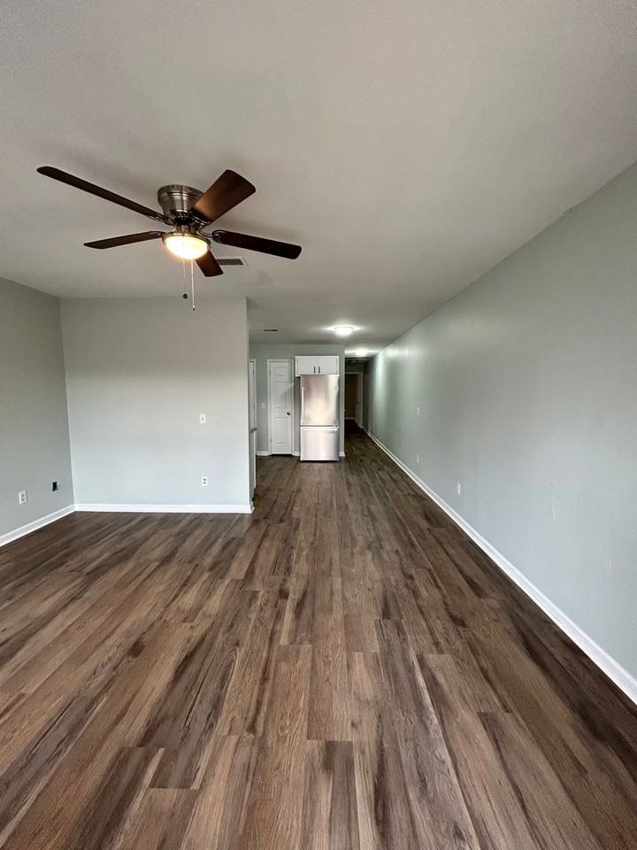 1701 Mulberry St - Photo 4 of 10