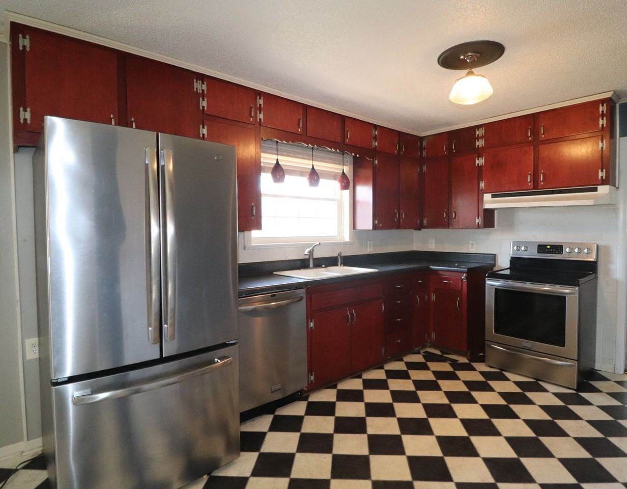 385 S 17th St - Photo 6 of 22