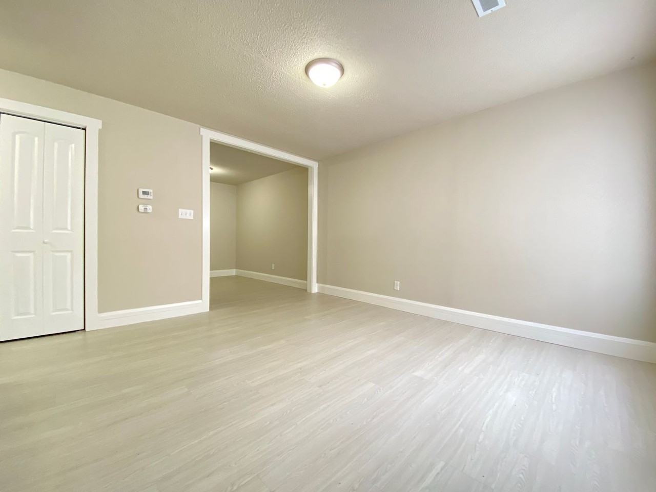 5240 E 13th Ave - Photo 3 of 12