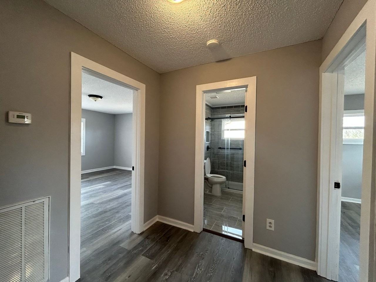 36 Mitchell St - Photo 5 of 28