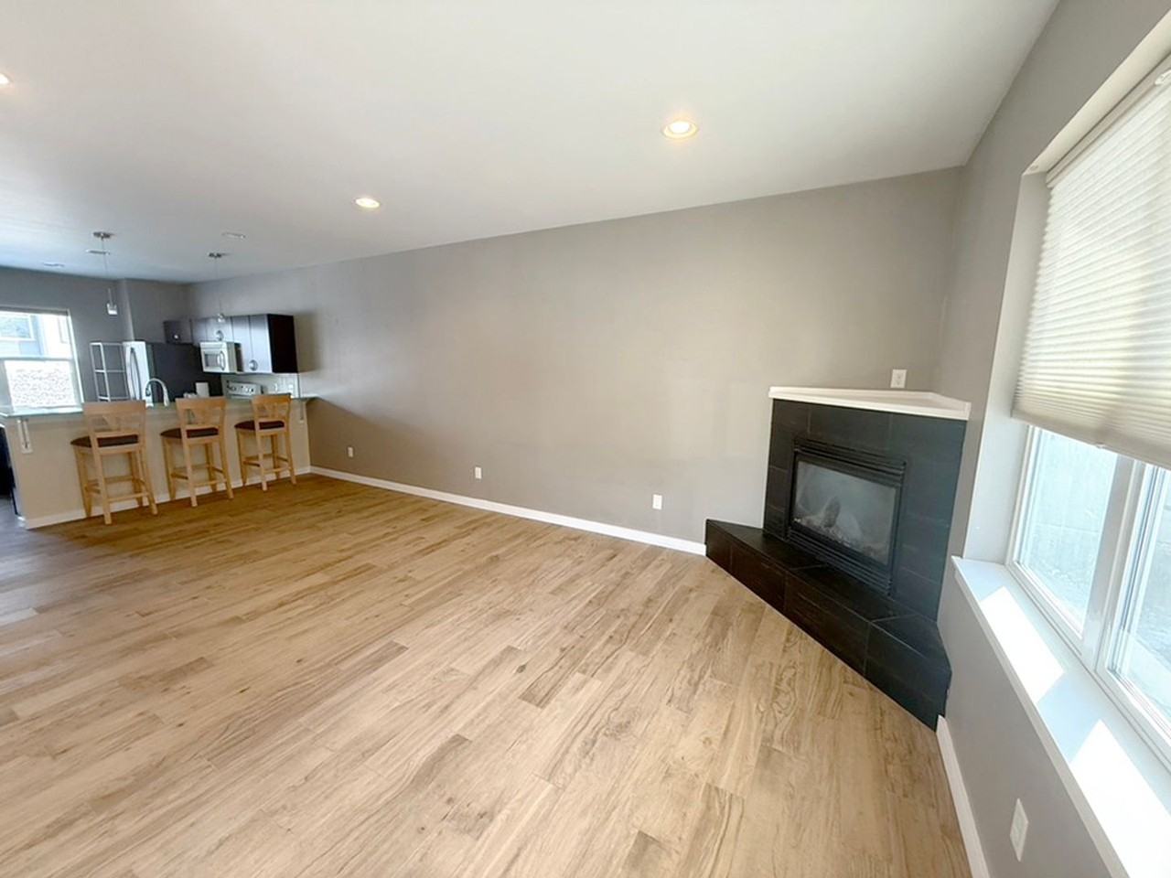 412 Enterprise Blvd #29 - Photo 2 of 17