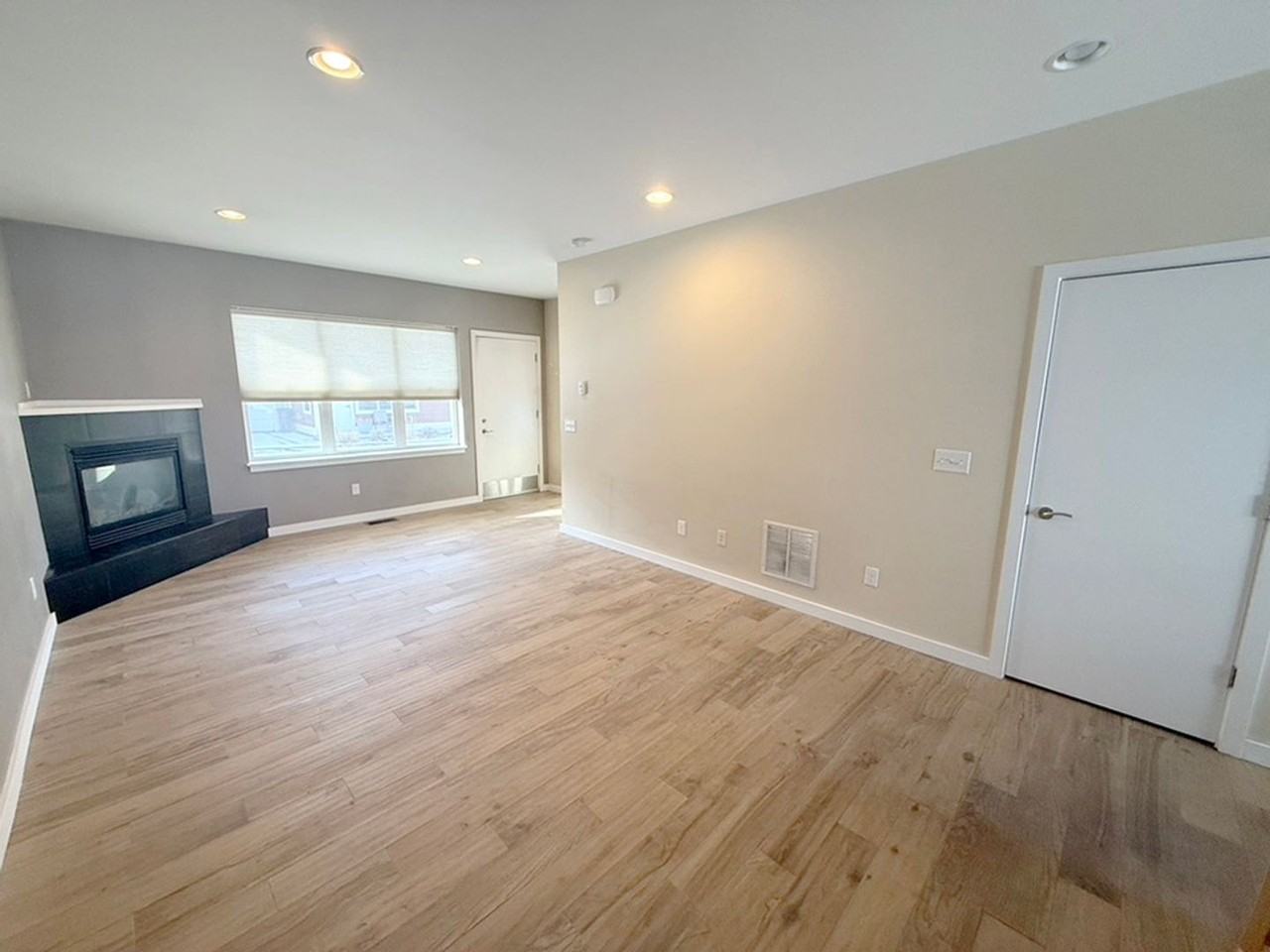 412 Enterprise Blvd #29 - Photo 3 of 17