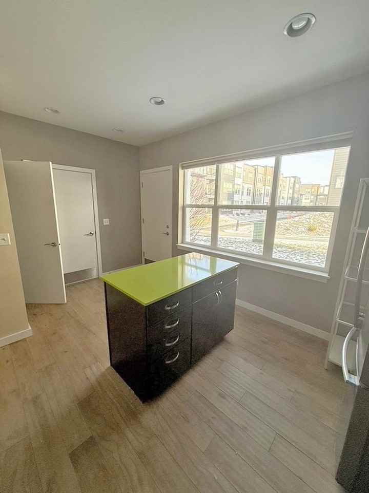 412 Enterprise Blvd #29 - Photo 6 of 17