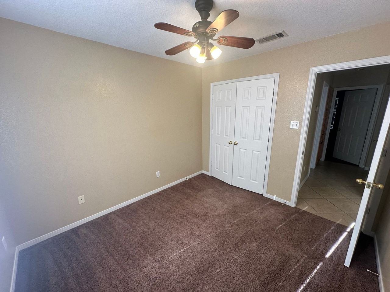 5504 Teal Dr - Photo 7 of 23