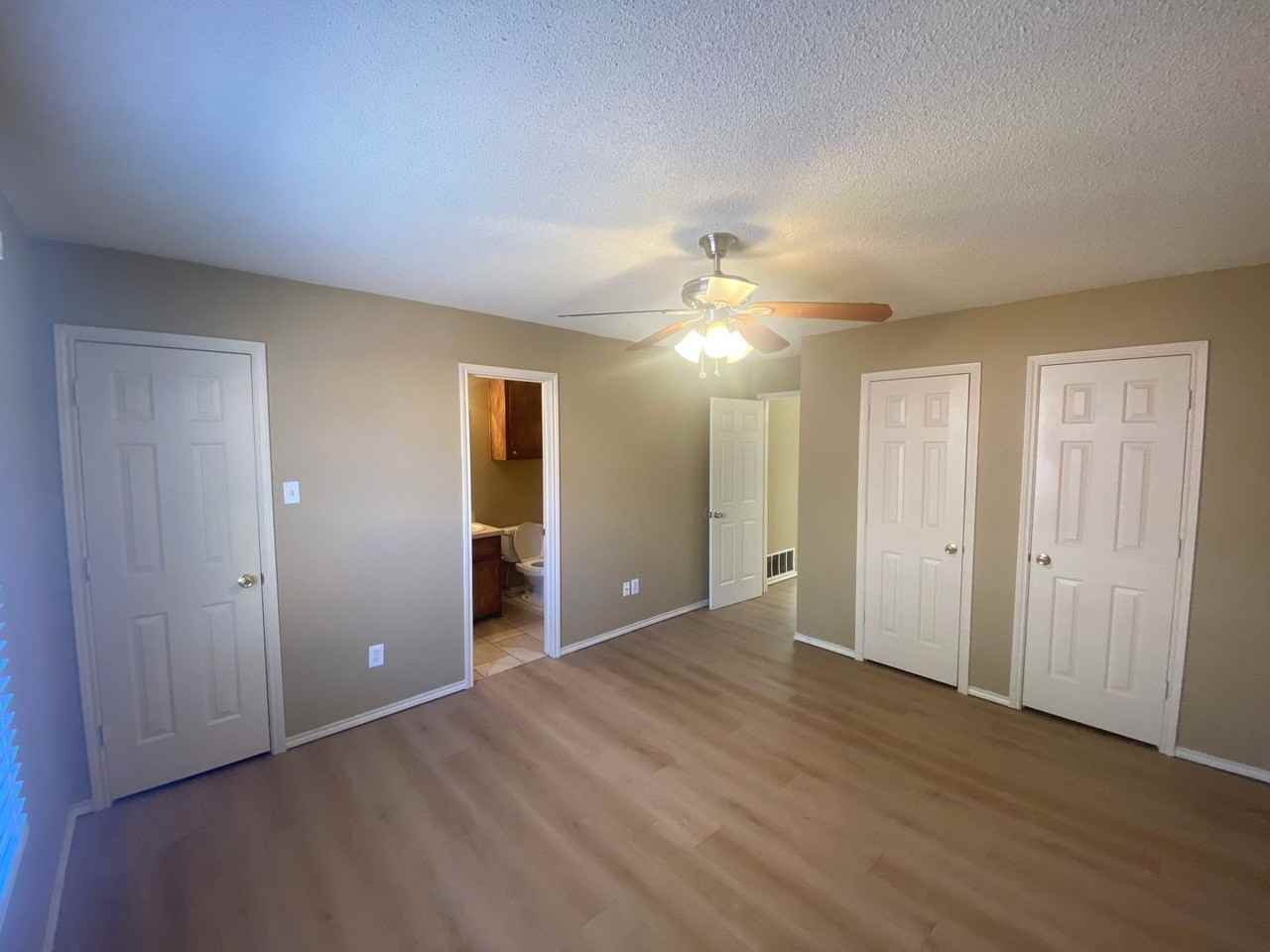 2914 90th St - Photo 7 of 15