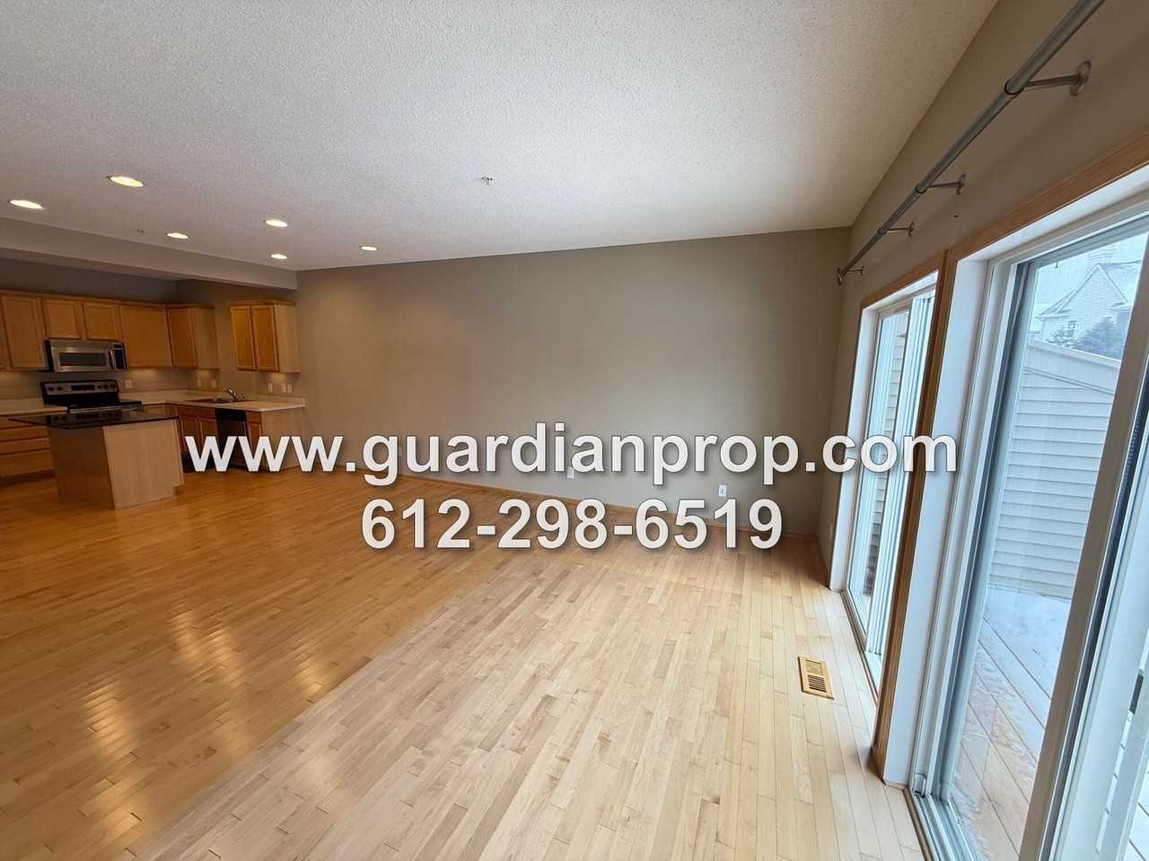 2408 121st Cir Ne #H - Photo 4 of 15