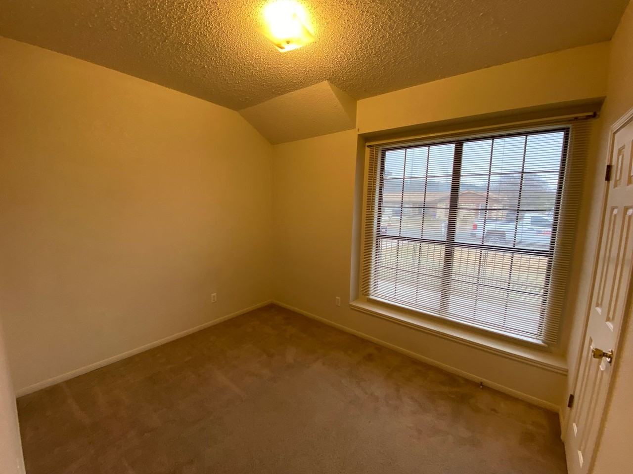 607 N 21st St - Photo 6 of 15