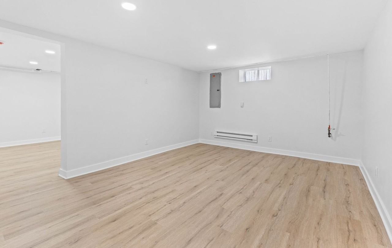 110 Titgen Ave - Photo 7 of 25