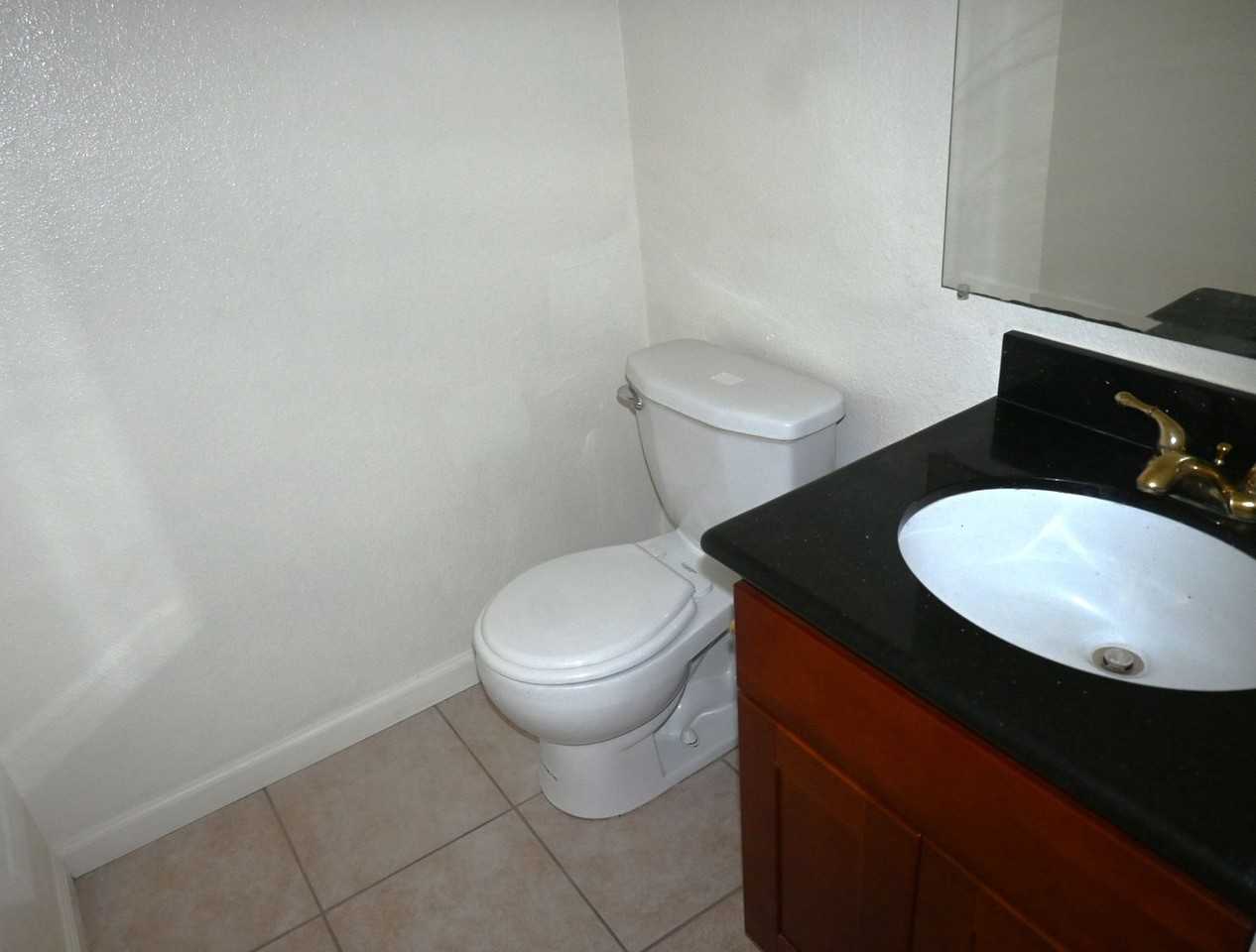 8272 Center Pkwy - Photo 5 of 18