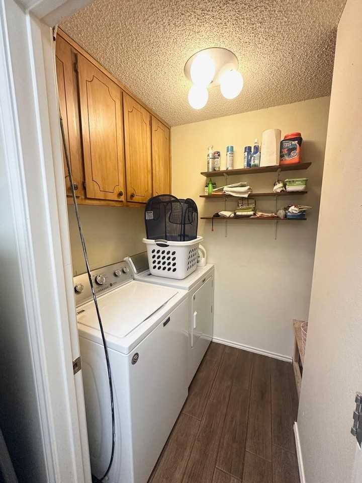 4023 4023 Livingston "Fully Furnished" - Photo 6 of 14