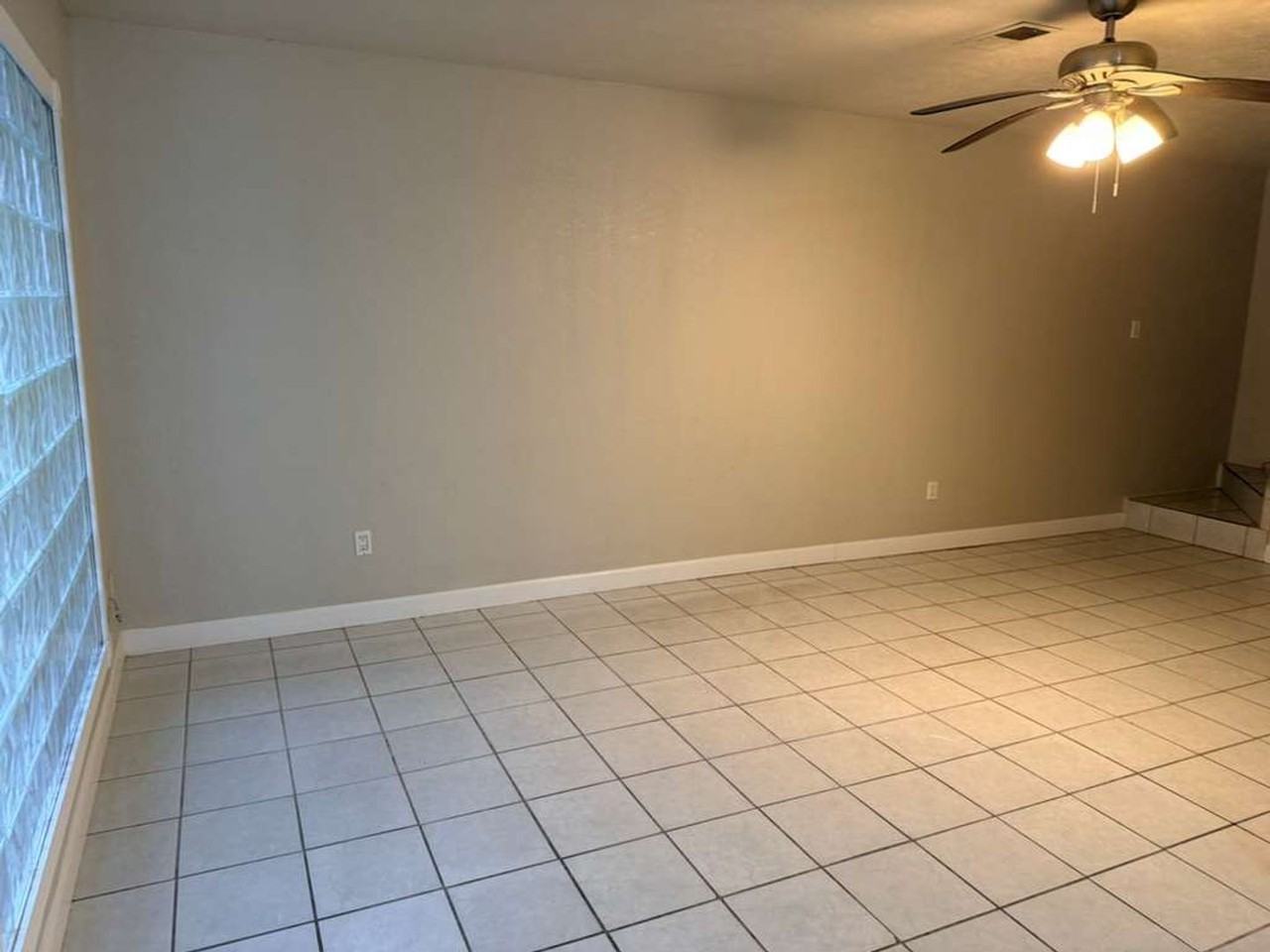 535 Georgetown St - Photo 5 of 10