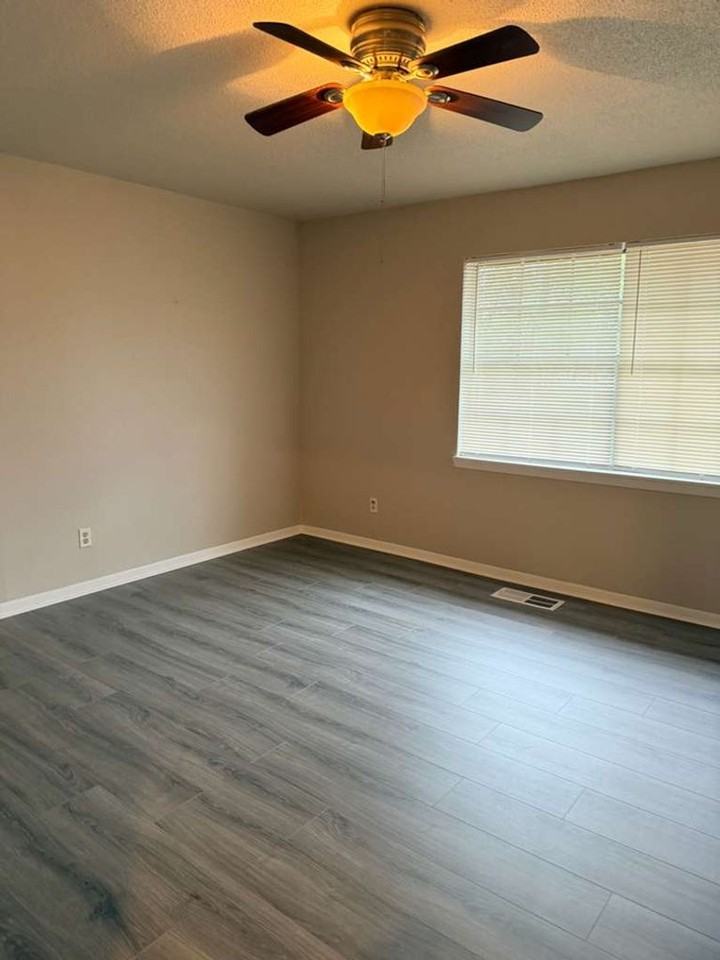 6945 Calder Ave - Photo 6 of 10