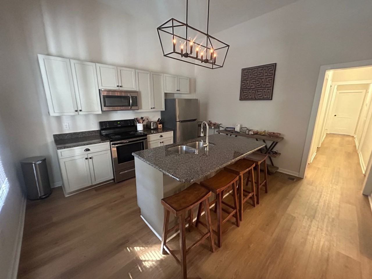827 Silver St - Photo 6 of 34