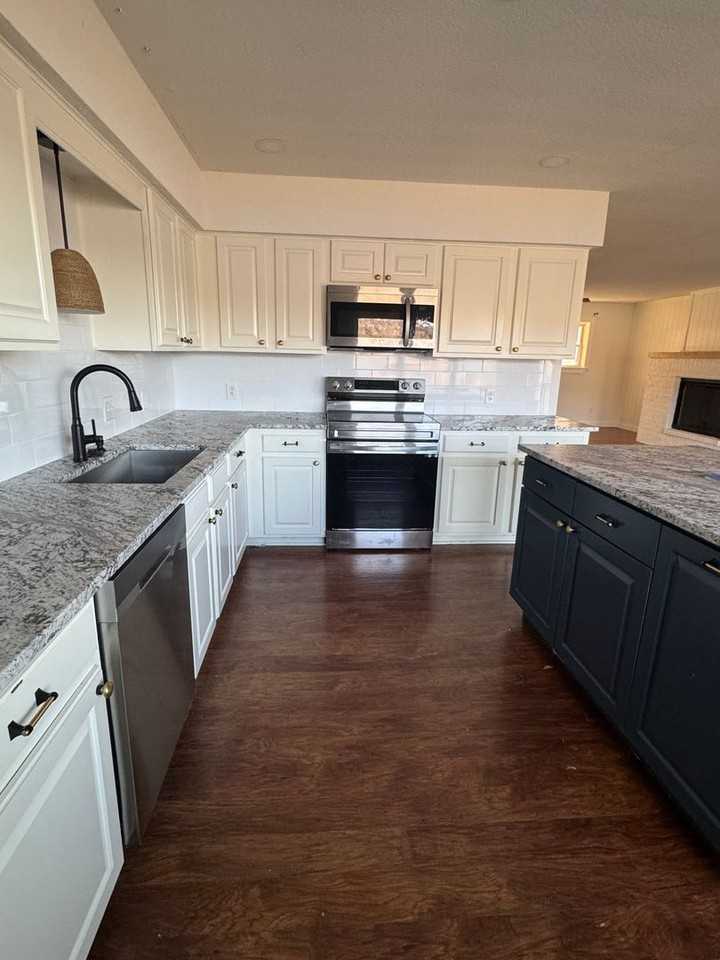 2202 Shadow Lake Dr - Photo 7 of 19