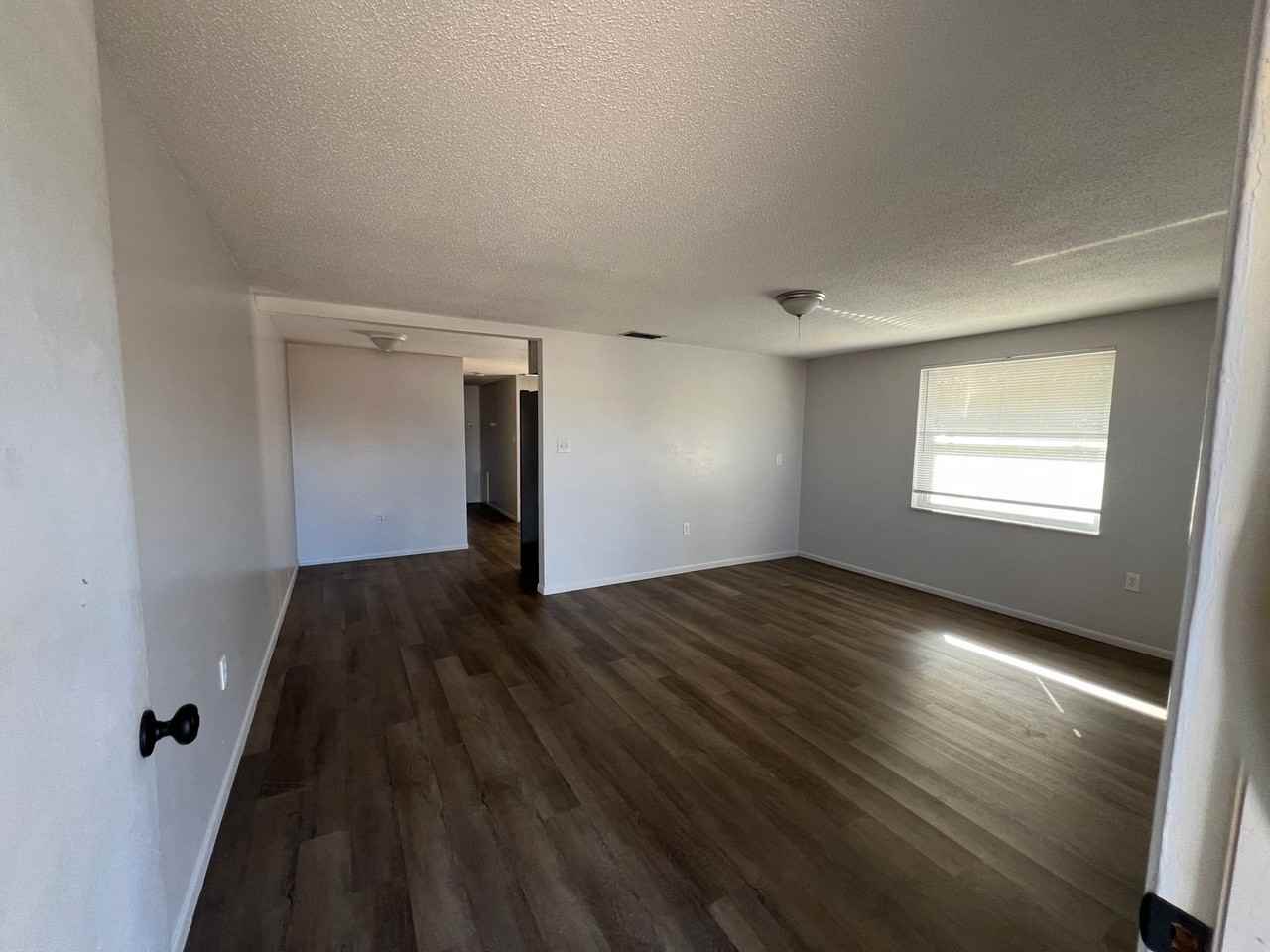 322 Organ St #A - Photo 6 of 8