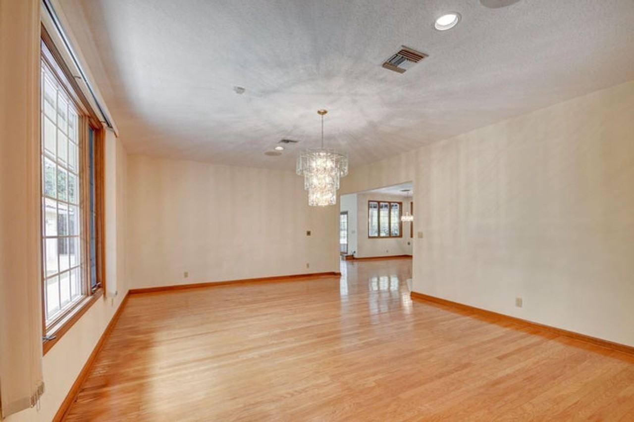 9033 Winding Woods Dr - Photo 7 of 26